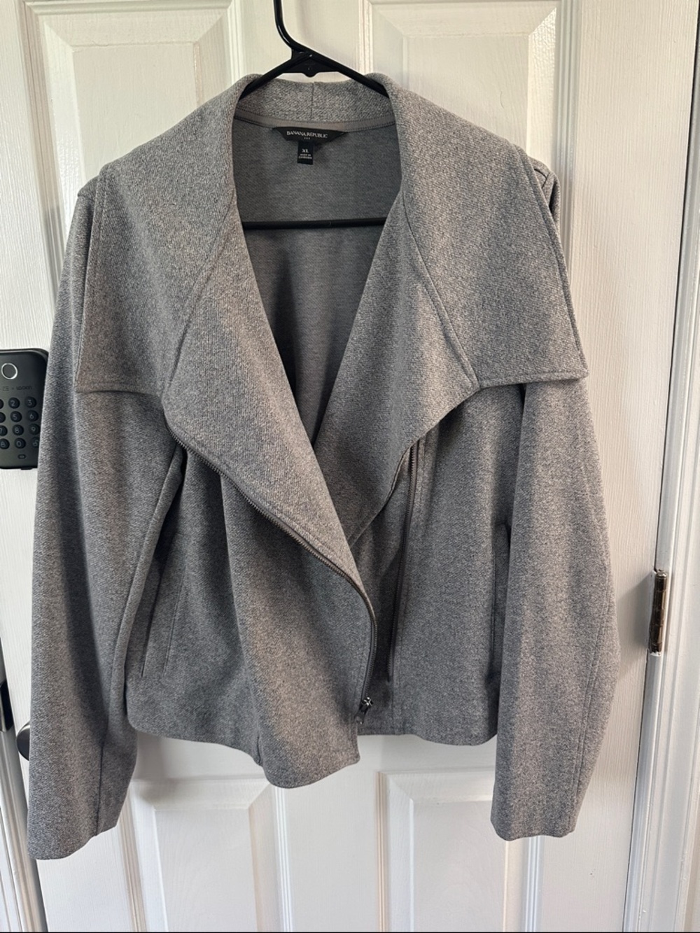 Women’s Grey Open-Collar Zip Jacket